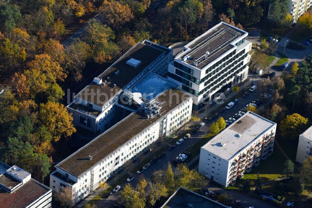 Potsdam von oben - Verwaltungsgebäude des Finanzdienstleistungs- Unternehmens Mittelbrandenburgische Sparkasse in Potsdam an der Saarmunder Straße in Potsdam im Bundesland Brandenburg, Deutschland