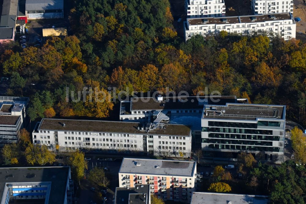 Potsdam aus der Vogelperspektive: Verwaltungsgebäude des Finanzdienstleistungs- Unternehmens Mittelbrandenburgische Sparkasse in Potsdam an der Saarmunder Straße in Potsdam im Bundesland Brandenburg, Deutschland