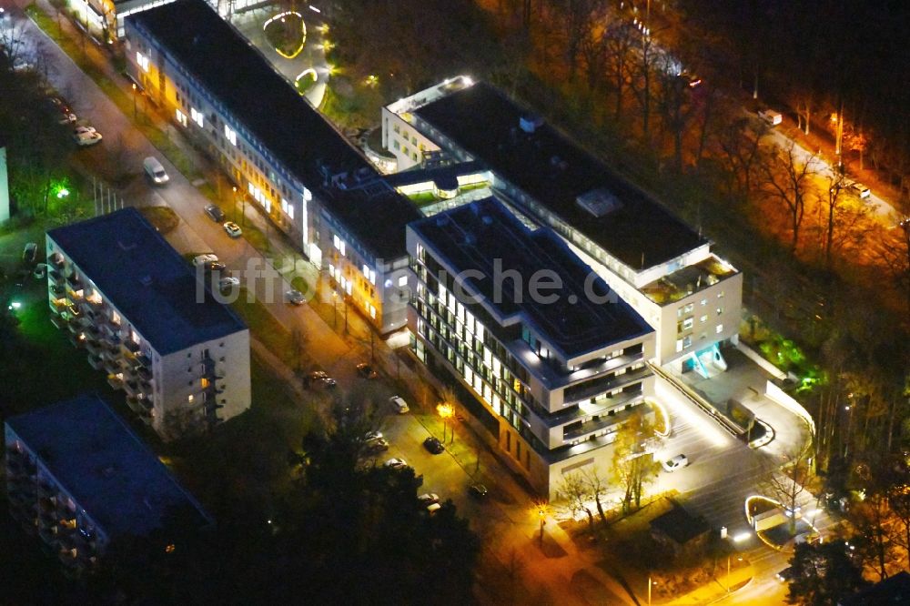 Luftaufnahme Potsdam - Verwaltungsgebäude des Finanzdienstleistungs- Unternehmens Mittelbrandenburgische Sparkasse in Potsdam an der Saarmunder Straße in Potsdam im Bundesland Brandenburg, Deutschland