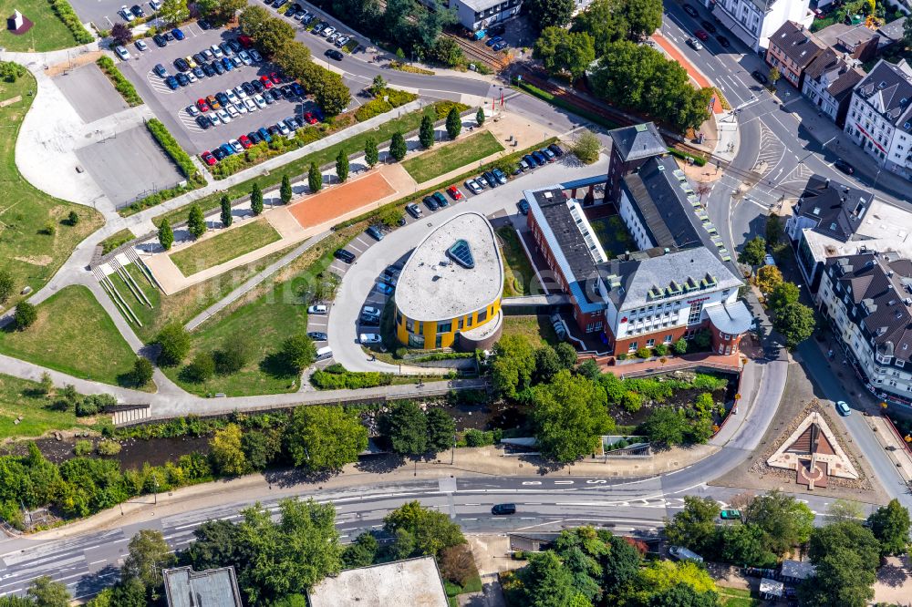 Luftbild Gevelsberg - Verwaltungsgebäude des Finanzdienstleistungs- Unternehmens Sparkasse Gevelsberg-Wetter in Gevelsberg im Bundesland Nordrhein-Westfalen - NRW, Deutschland