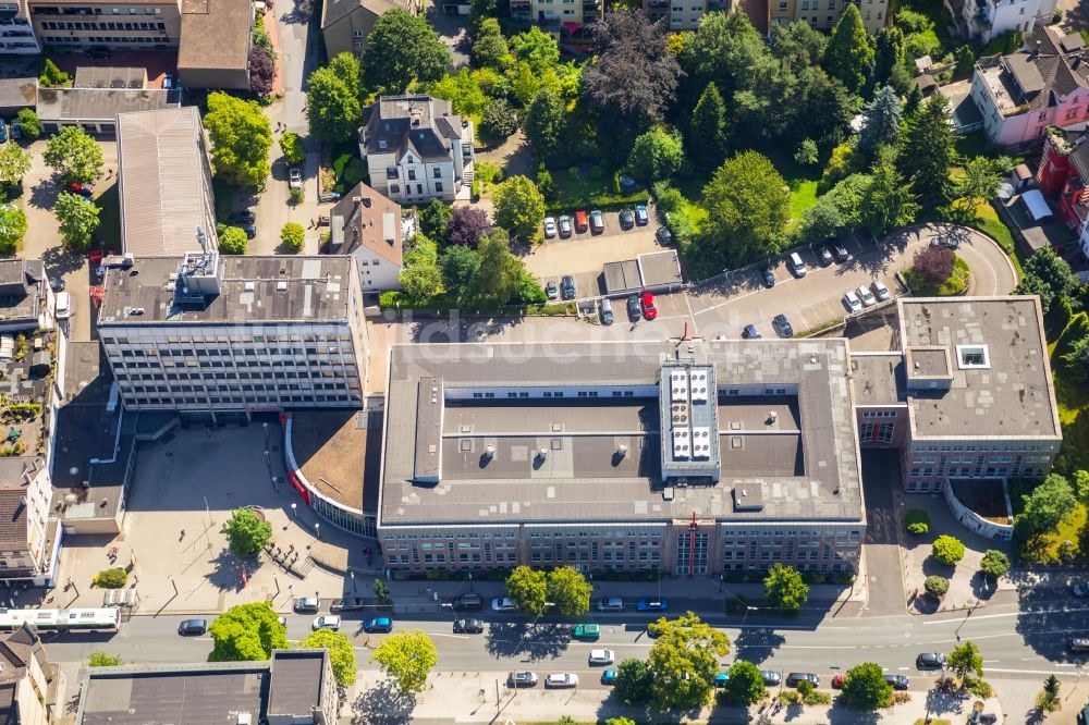 Witten von oben - Verwaltungsgebäude des Finanzdienstleistungs- Unternehmens Sparkasse Witten - Hauptstelle in Witten im Bundesland Nordrhein-Westfalen