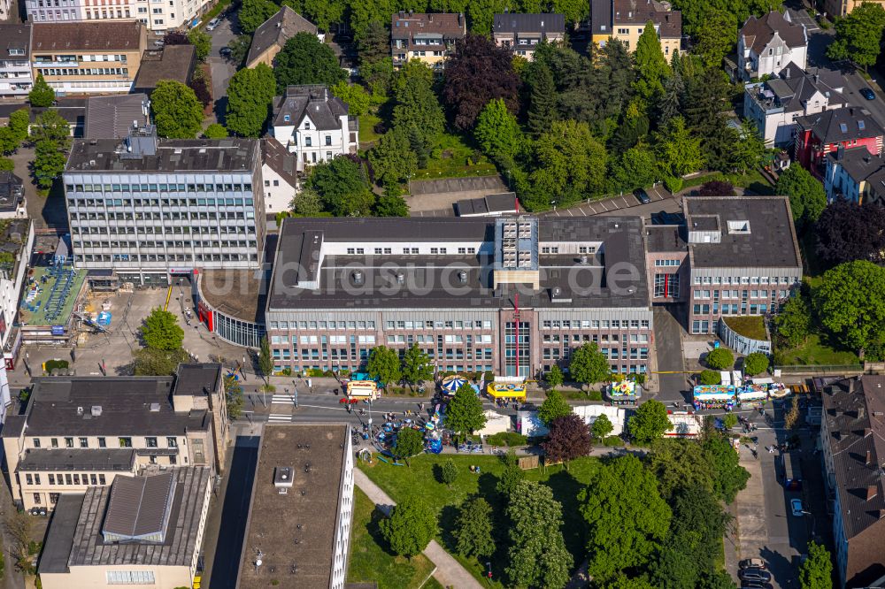 Witten von oben - Verwaltungsgebäude des Finanzdienstleistungs- Unternehmens Sparkasse Witten - Hauptstelle in Witten im Bundesland Nordrhein-Westfalen