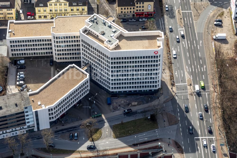 Oberhausen aus der Vogelperspektive: Verwaltungsgebäude der staatlichen Behörde Agentur für Arbeit Oberhausen an der Mülheimer Straße in Oberhausen im Bundesland Nordrhein-Westfalen, Deutschland