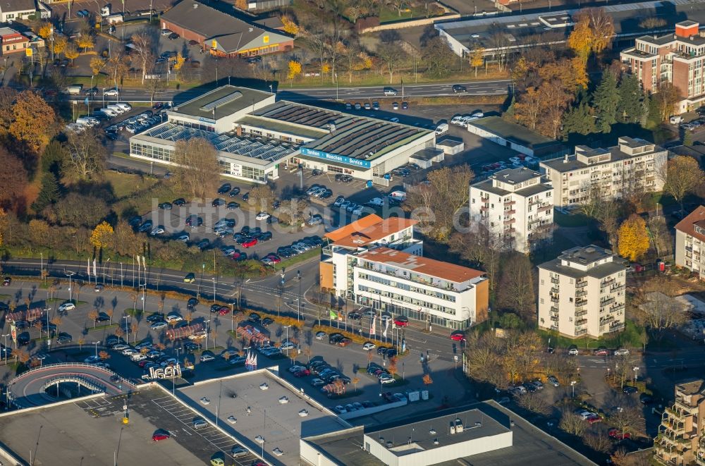 Kamp-Lintfort aus der Vogelperspektive: Verwaltungsgebäude der staatlichen Behörde Bundesagentur für Arbeit an der Wilhelmstraße in Kamp-Lintfort im Bundesland Nordrhein-Westfalen, Deutschland