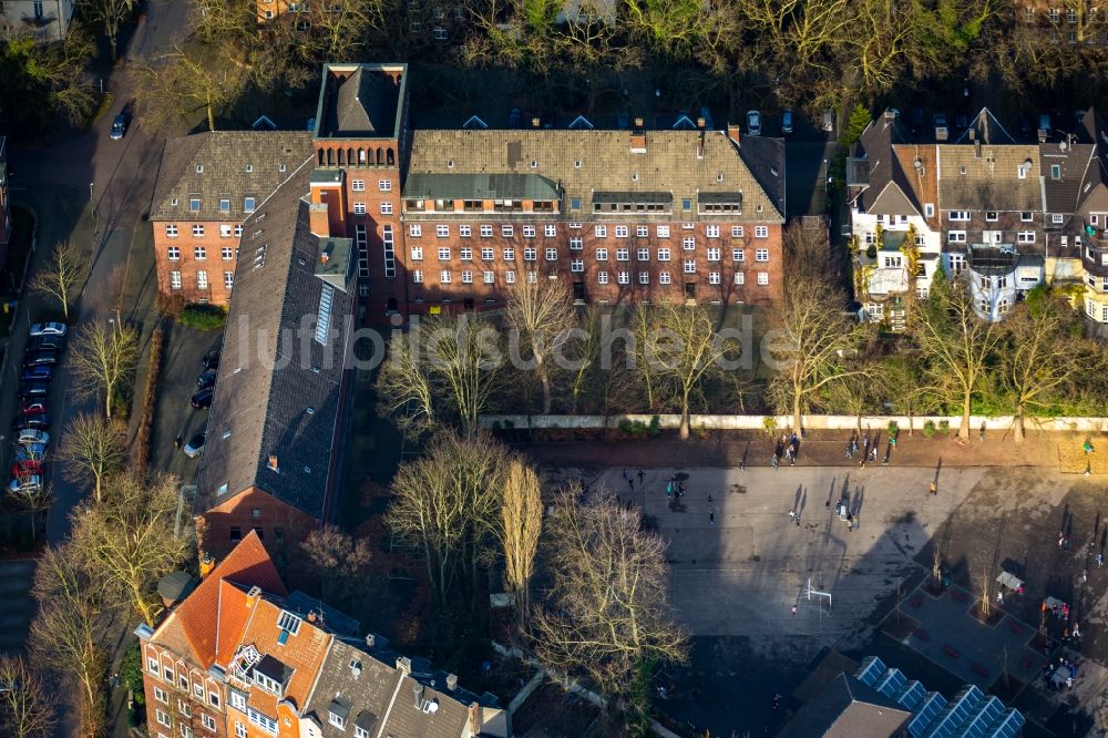 Luftbild Gelsenkirchen - Verwaltungsgebäude der staatlichen Behörde Finanzamt in Gelsenkirchen im Bundesland Nordrhein-Westfalen