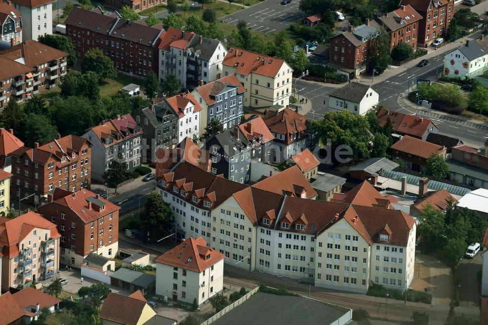 Gotha von oben - Verwaltungsgebäude der staatlichen Behörde Finanzamt Gotha in Gotha im Bundesland Thüringen