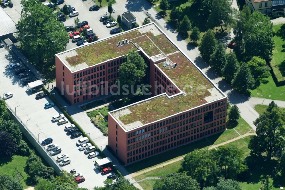 Luftbild Potsdam - Verwaltungsgebäude der staatlichen Behörde inisterium der Finanzen des Landes Brandenburg an der Heinrich-Mann-Allee im Ortsteil Innenstadt in Potsdam im Bundesland Brandenburg, Deutschland