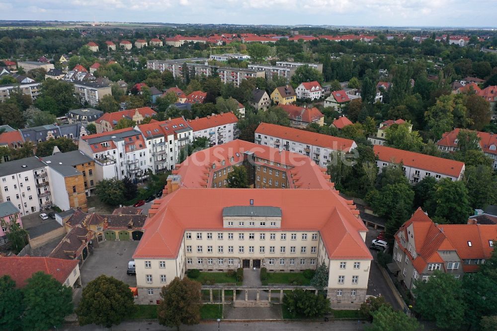 Luftaufnahme Halle (Saale) - Verwaltungsgebäude der staatlichen Behörde Landesverwaltungsamtin Halle (Saale)im Bundesland Sachsen-Anhalt, Deutschland