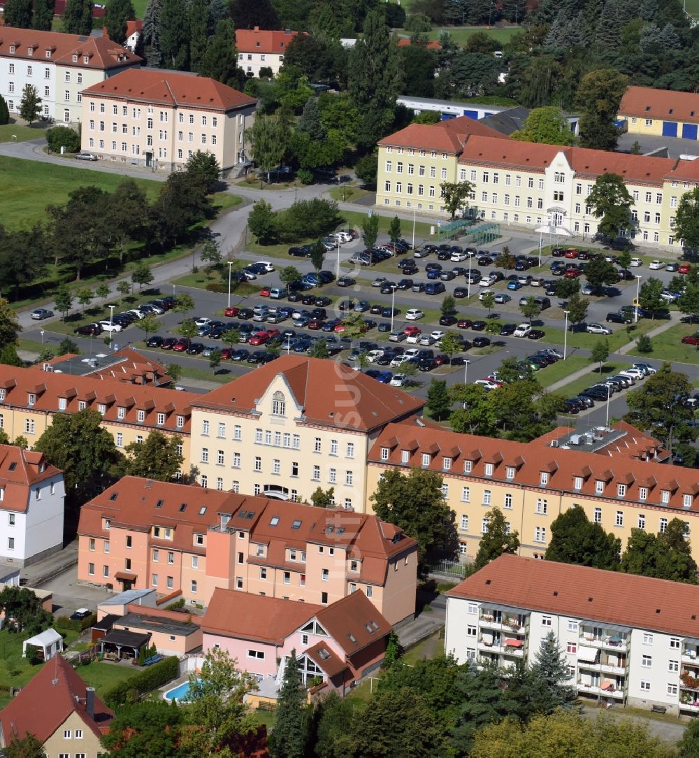 Kamenz von oben - Verwaltungsgebäude der staatlichen Behörde Landratsamt Bautzen in Kamenz im Bundesland Sachsen