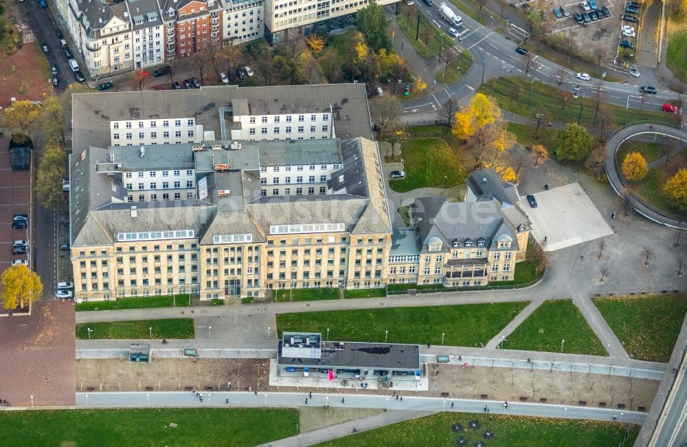 Luftbild Düsseldorf - Verwaltungsgebäude der staatlichen Behörde Staatskanzlei des Landes Nordrhein-Westfalen in Düsseldorf im Bundesland Nordrhein-Westfalen, Deutschland