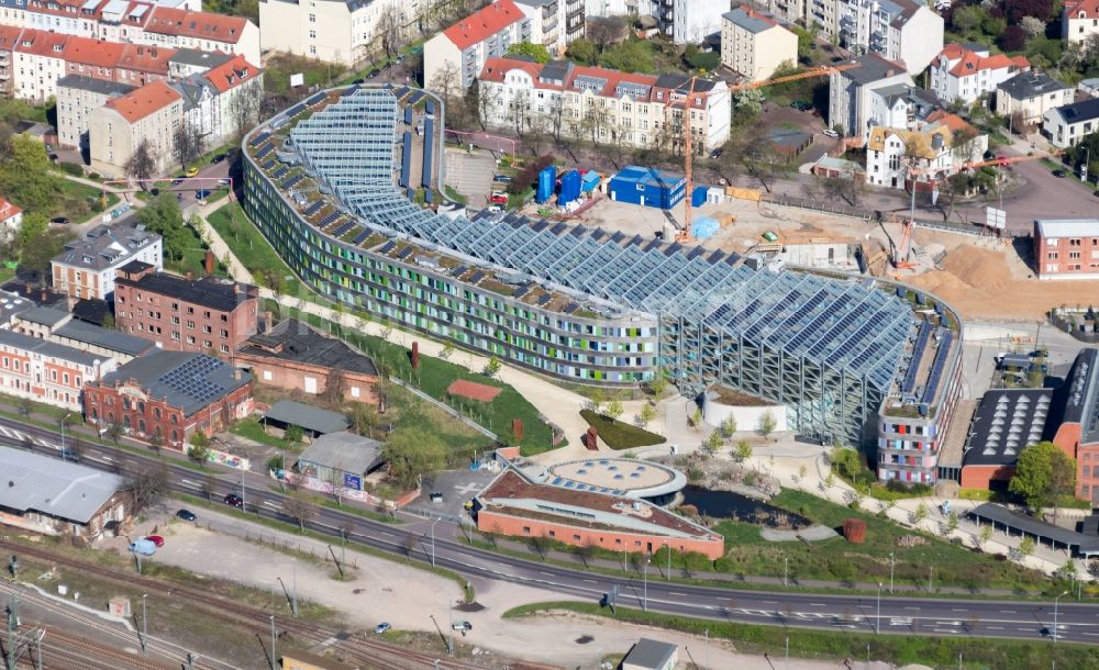 Luftaufnahme Dessau - Verwaltungsgebäude der staatlichen Behörde UBA Umweltbundesamt Wörlitzer Platz in Dessau im Bundesland Sachsen-Anhalt, Deutschland