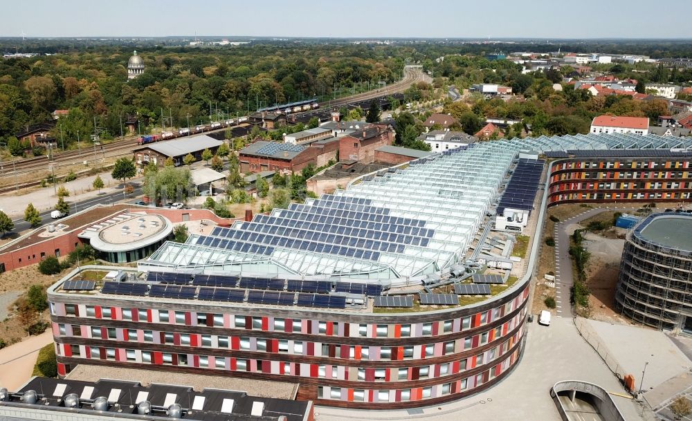 Luftaufnahme Dessau - Verwaltungsgebäude der staatlichen Behörde UBA Umweltbundesamt Wörlitzer Platz in Dessau im Bundesland Sachsen-Anhalt, Deutschland