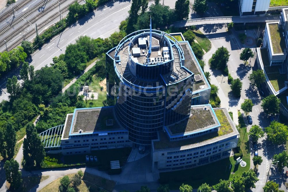 Stuttgart aus der Vogelperspektive: Verwaltungsgebäude der staatlichen Behörde Wasserstraßen- und Schifffahrtsamt Stuttgart im Bundesland Baden-Württemberg, Deutschland