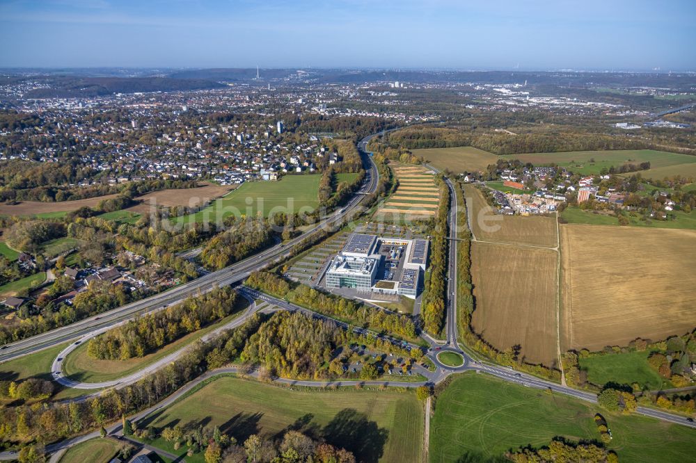 Luftaufnahme Hagen - Verwaltungsgebäude des Unternehmens ENERVIE - Südwestfalen Energie und Wasser AG am Platz der Impulse im Ortsteil Herbeck in Hagen im Bundesland Nordrhein-Westfalen