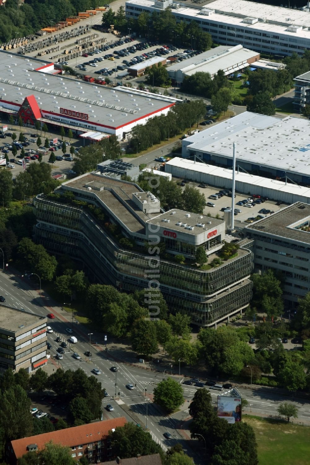 Luftaufnahme Hamburg - Verwaltungsgebäude des Unternehmens Otto (GmbH & Co KG) in der Werner-Otto-Straße in Hamburg