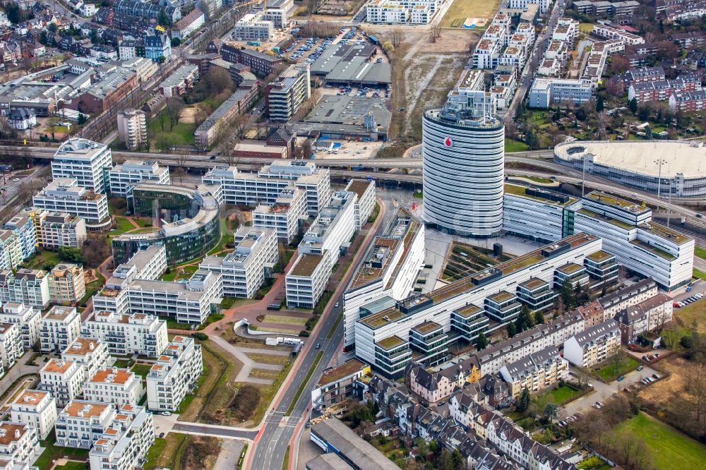 Düsseldorf von oben - Verwaltungsgebäude des Unternehmens Vodafone Campus am Ferdinand-Braun-Platz im Ortsteil Stadtbezirk 4 in Düsseldorf im Bundesland Nordrhein-Westfalen