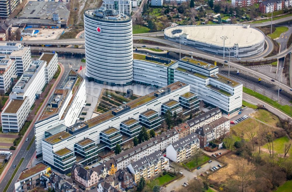 Düsseldorf aus der Vogelperspektive: Verwaltungsgebäude des Unternehmens Vodafone Campus am Ferdinand-Braun-Platz im Ortsteil Stadtbezirk 4 in Düsseldorf im Bundesland Nordrhein-Westfalen