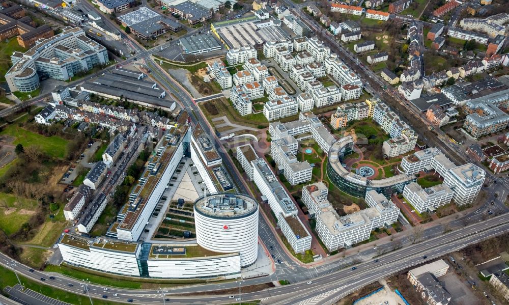 Düsseldorf aus der Vogelperspektive: Verwaltungsgebäude des Unternehmens Vodafone Campus am Ferdinand-Braun-Platz im Ortsteil Stadtbezirk 4 in Düsseldorf im Bundesland Nordrhein-Westfalen