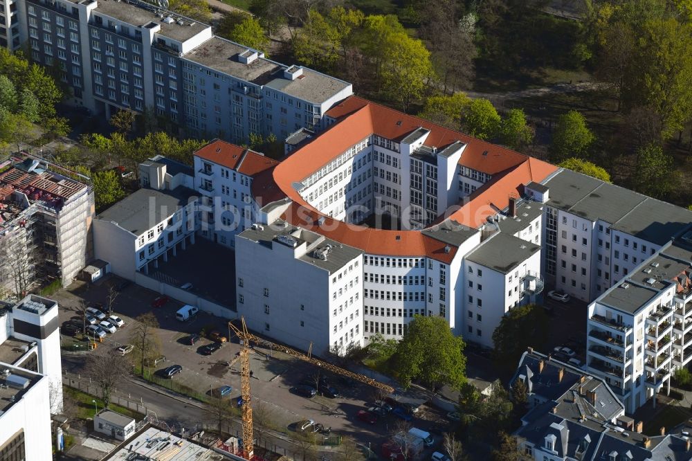 Berlin aus der Vogelperspektive: Verwaltungsgebäude des Versicherungs- Unternehmens Feuersozietät Berlin Brandenburg Versicherung Aktiengesellschaft im Ortsteil Tiergarten in Berlin, Deutschland