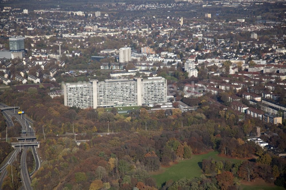 Luftbild Frankfurt am Main - Verwaltungsgebäude der Zentrale der Deutschen Bundesbank im Ortsteil Westend-Nord in Frankfurt am Main im Bundesland Hessen