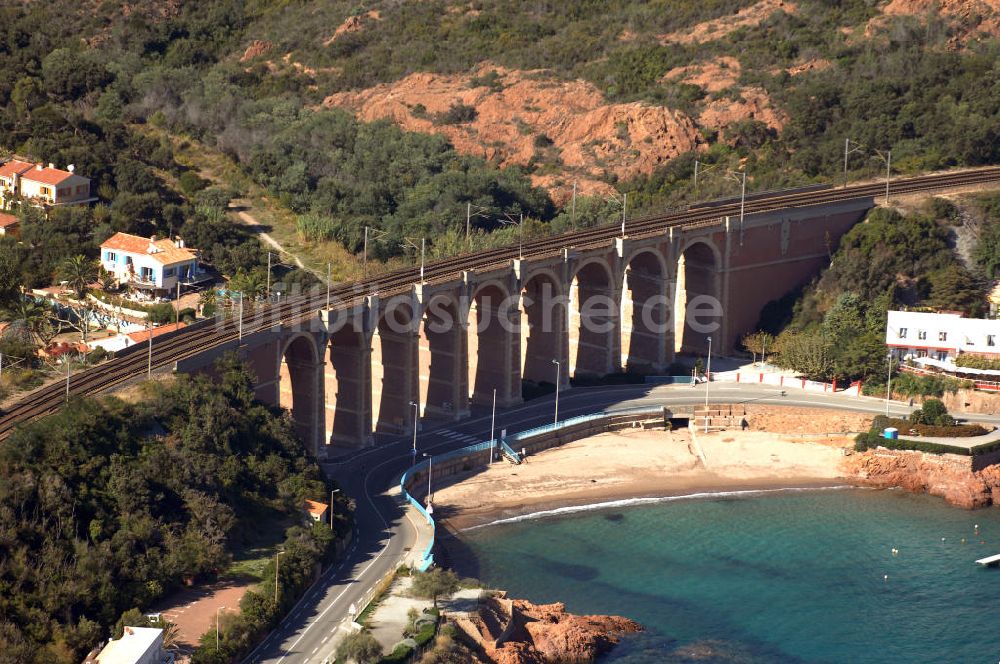 Luftbild Agay - Viaduc d'Antheor bei Agay an der Cote d'Azur in Frankreich