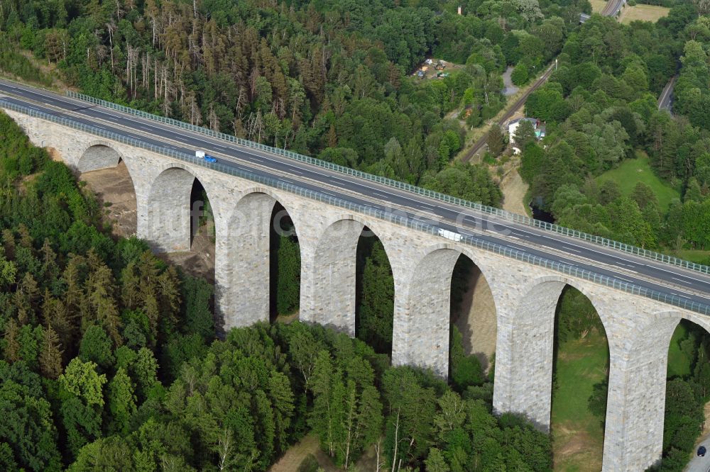 Luftaufnahme Weischlitz - Viadukt Autobahnbrücke der BAB A72 Elstertalbrücke in Weischlitz im Bundesland Sachsen, Deutschland