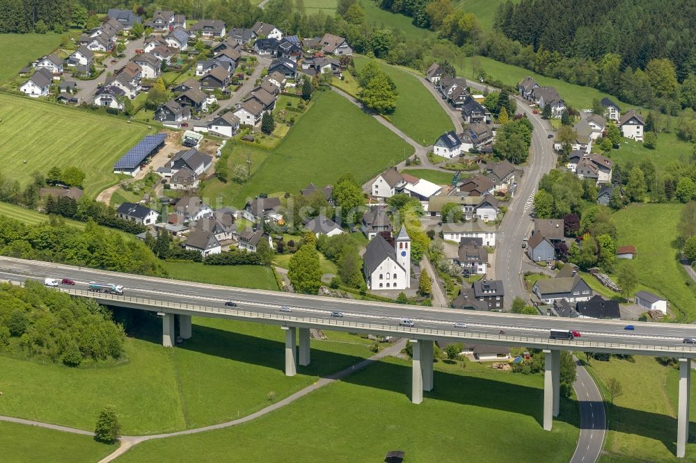 Luftbild Bleche - Viadukt Autobahnbrücke der BAB A45 - Talbrücke Bleche der Sauerlandlinie in Bleche im Bundesland Nordrhein-Westfalen, Deutschland