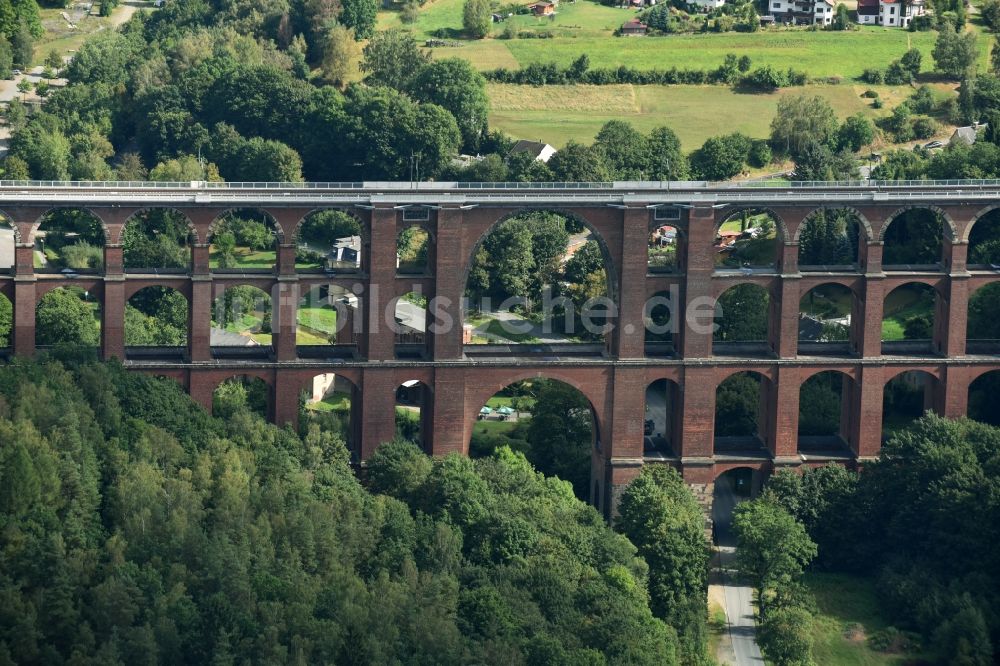 Luftaufnahme Netzschkau - Viadukt des Bahn- Brückenbauwerk in Netzschkau im Bundesland Sachsen, Deutschland