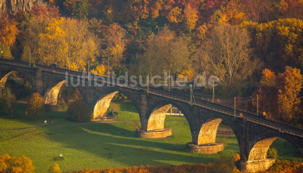 Luftbild Witten - Viadukt des Bahn- Brückenbauwerk Ruhrviadukt in Witten im Bundesland Nordrhein-Westfalen