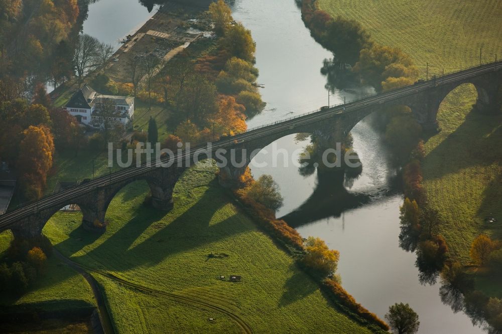 Witten von oben - Viadukt des Bahn- Brückenbauwerks Ruhrviadukt in Witten im Bundesland Nordrhein-Westfalen