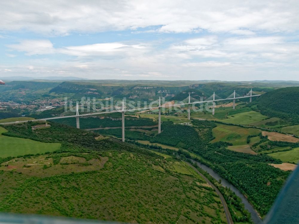 Midi-Pyrénées aus der Vogelperspektive: Viadukt der Schnellstraße A75 - Autobahn Brücke Millau Viaduc de Millau in Midi-Pyrénées in Frankreich