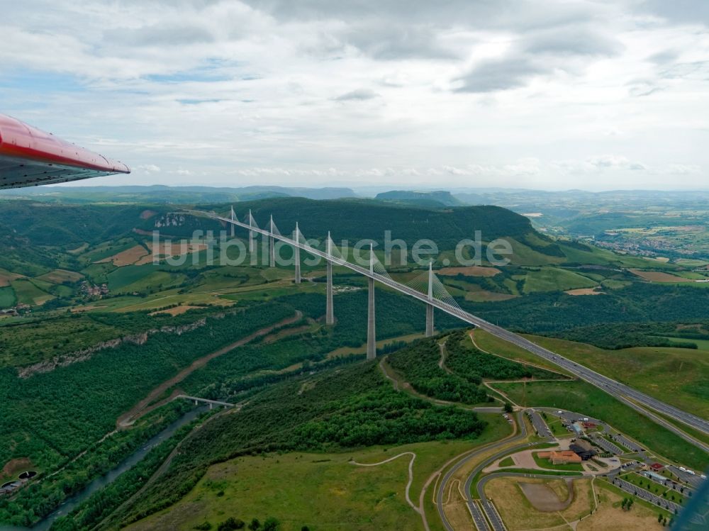 Midi-Pyrénées aus der Vogelperspektive: Viadukt der Schnellstraße A75 - Autobahn Brücke Millau Viaduc de Millau in Midi-Pyrénées in Frankreich