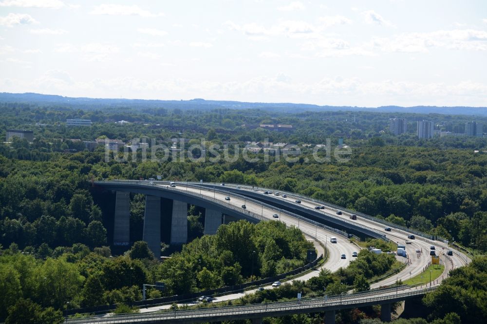 Luftaufnahme Kiel - Viadukt der Schnellstraße der Bundesstraße B503 in Kiel im Bundesland Schleswig-Holstein