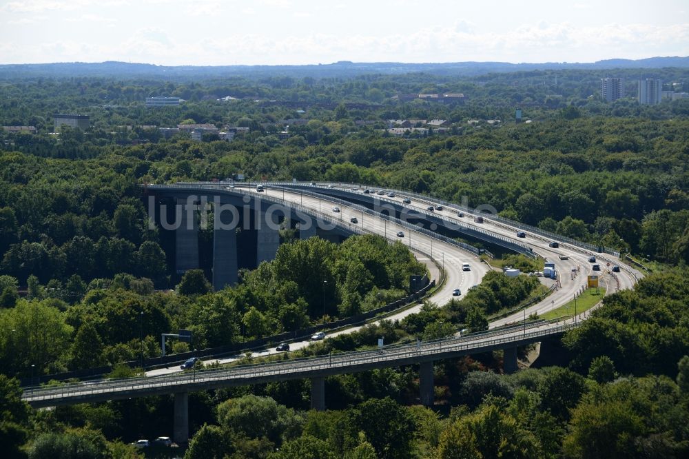 Kiel von oben - Viadukt der Schnellstraße der Bundesstraße B503 in Kiel im Bundesland Schleswig-Holstein