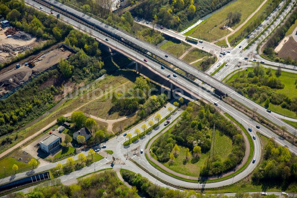 Dortmund aus der Vogelperspektive: Viadukt der Schnellstraße Mallinckrodtstraße in Dortmund im Bundesland Nordrhein-Westfalen