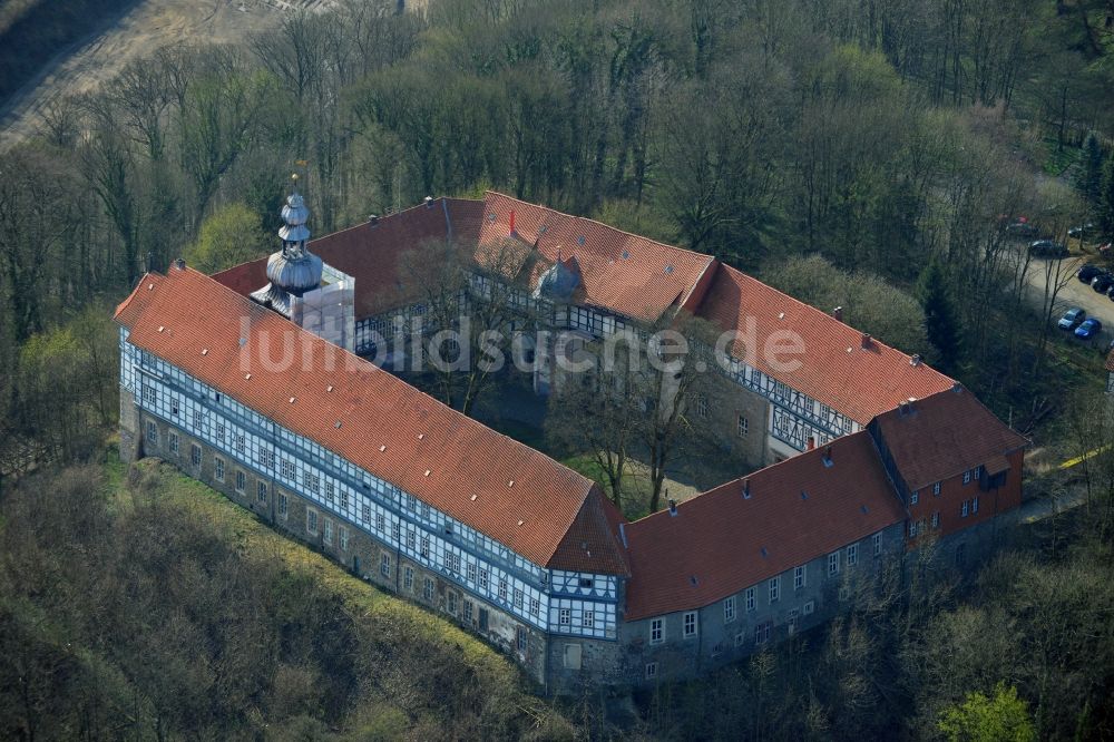Herzberg am Harz aus der Vogelperspektive: Vierflügelanlage des Schloss Herzberg in Herzberg am Harz im Bundesland Sachsen-Anhalt