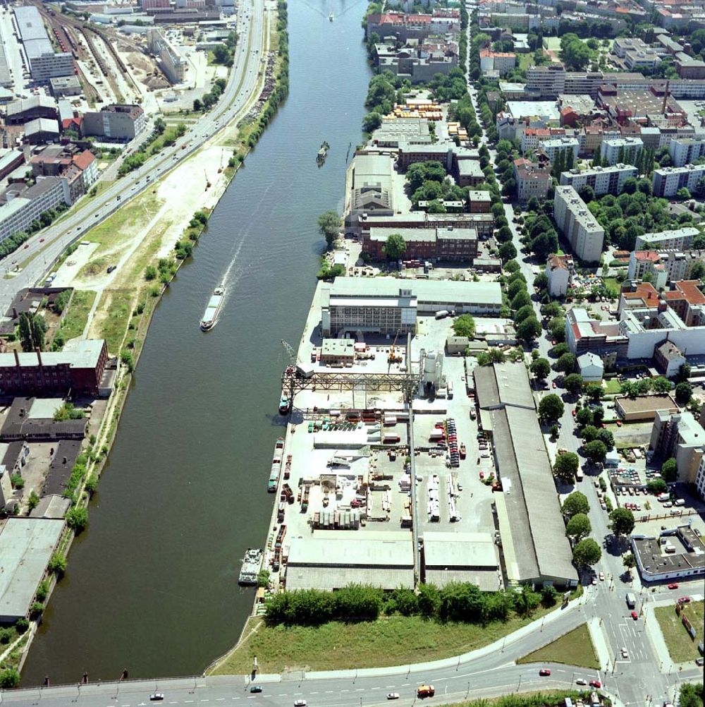 Luftbild Berlin - Kreuzberg - Viktoriaspeicher in Berlin - Kreuzberg / BEHALA