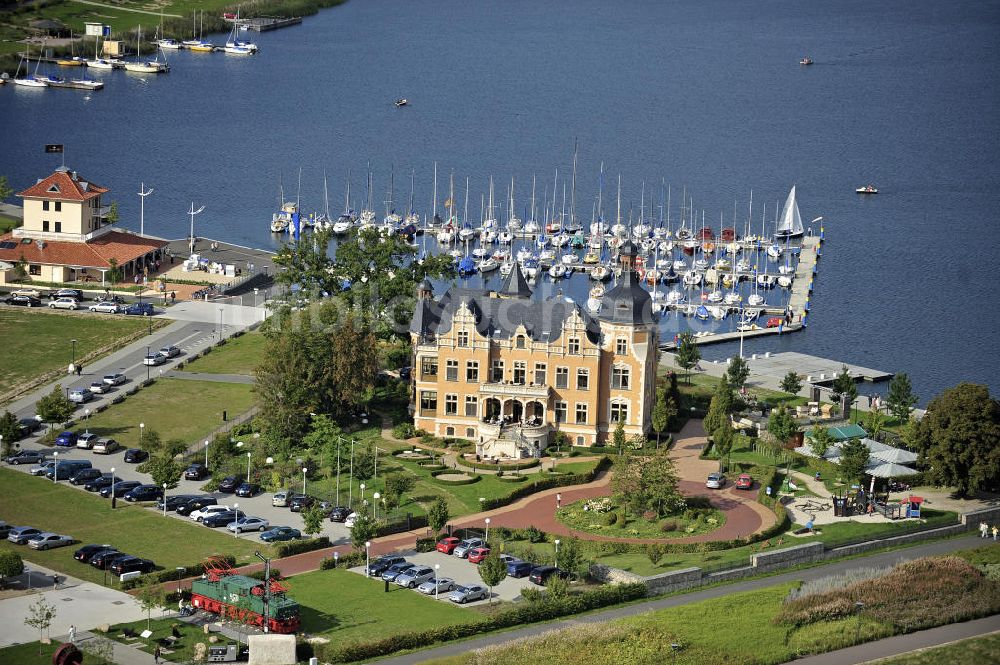 Bitterfeld aus der Vogelperspektive: Villa am Bernsteinsee Bitterfeld