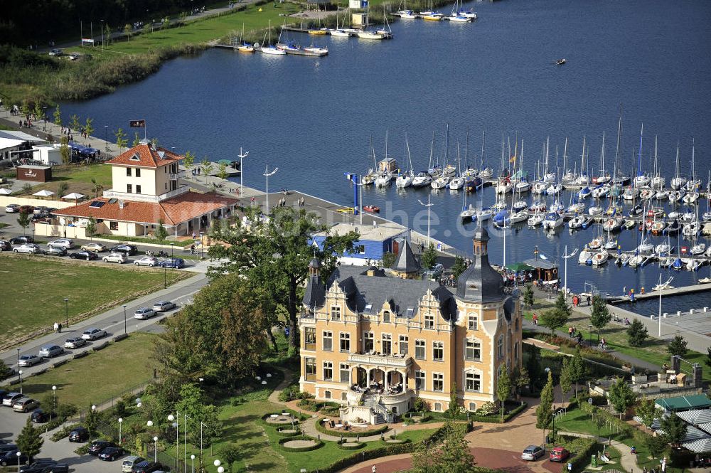 Bitterfeld aus der Vogelperspektive: Villa am Bernsteinsee Bitterfeld