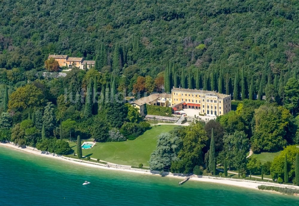 Garda von oben - Villa Canossa am Garda See in Veneto, Italien