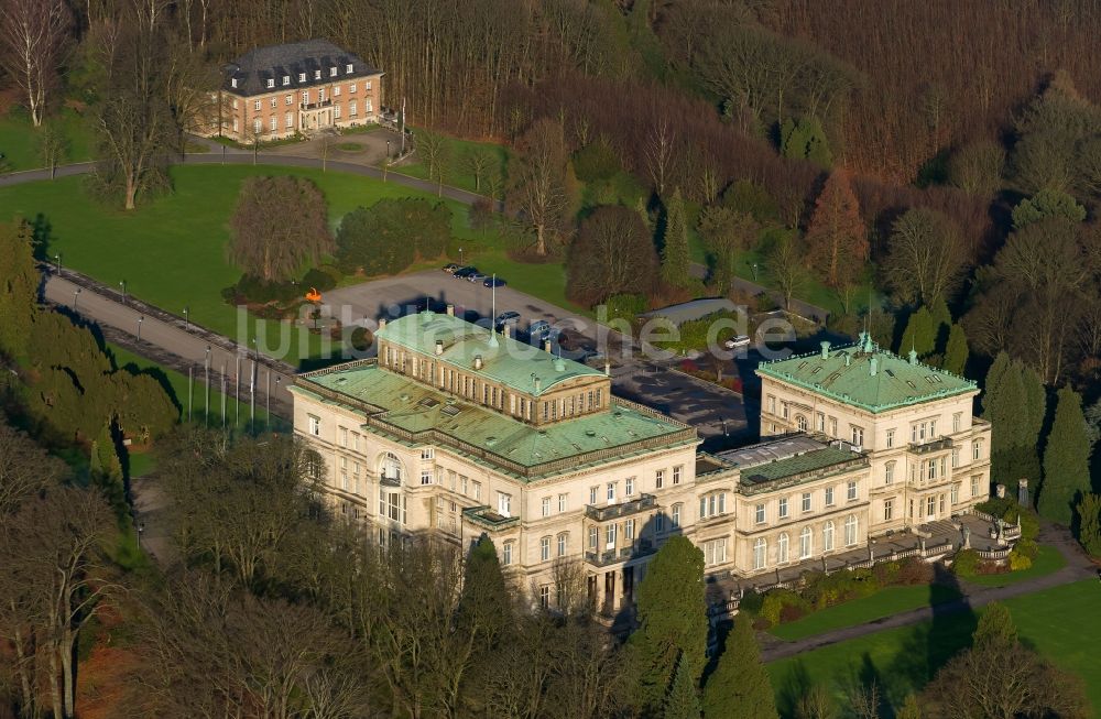 Essen von oben - Villa Hügel im Essener Stadtteil Bredeney im Bundesland Nordrhein-Westfalen