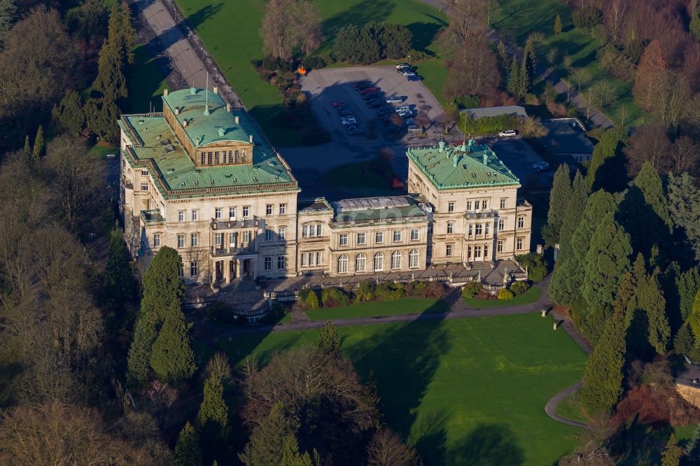 Luftaufnahme Essen - Villa Hügel im Essener Stadtteil Bredeney im Bundesland Nordrhein-Westfalen