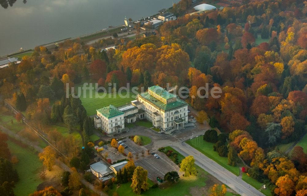 Essen aus der Vogelperspektive: Villa Hügel im Essener Stadtteil Bredeney im Bundesland Nordrhein-Westfalen