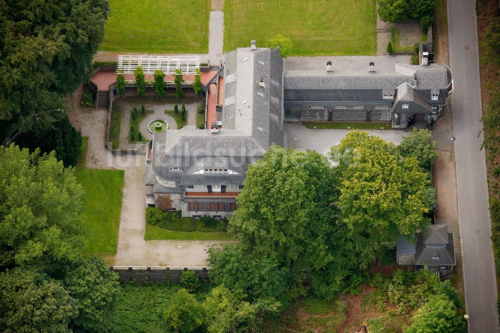 Hagen Emst aus der Vogelperspektive: Villa Hohenhof in der Gartenstadt in Hohenhagen - Stadtteil Emst in Hagen im Bundesland Nordrhein-Westfalen