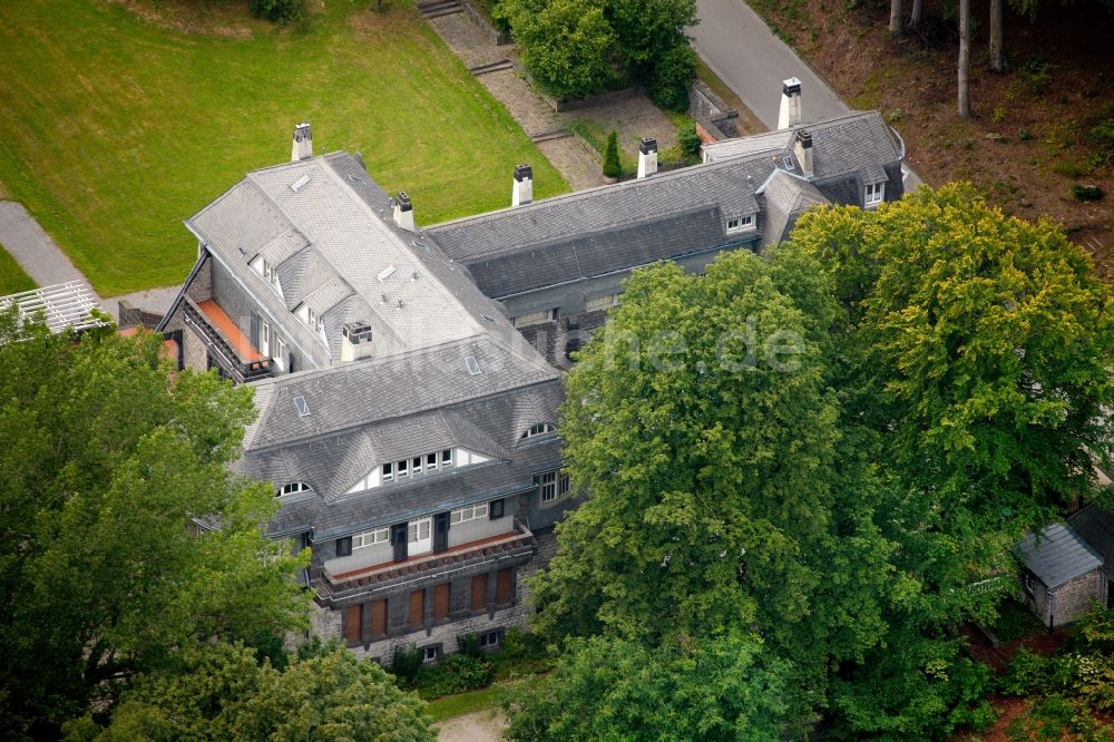 Luftaufnahme Hagen Emst - Villa Hohenhof in der Gartenstadt in Hohenhagen - Stadtteil Emst in Hagen im Bundesland Nordrhein-Westfalen