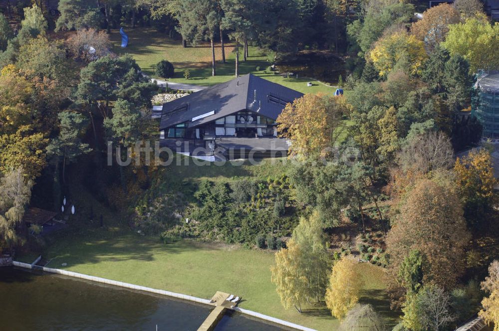 Berlin aus der Vogelperspektive: Villa auf der Insel Schwanenwerder in Berlin