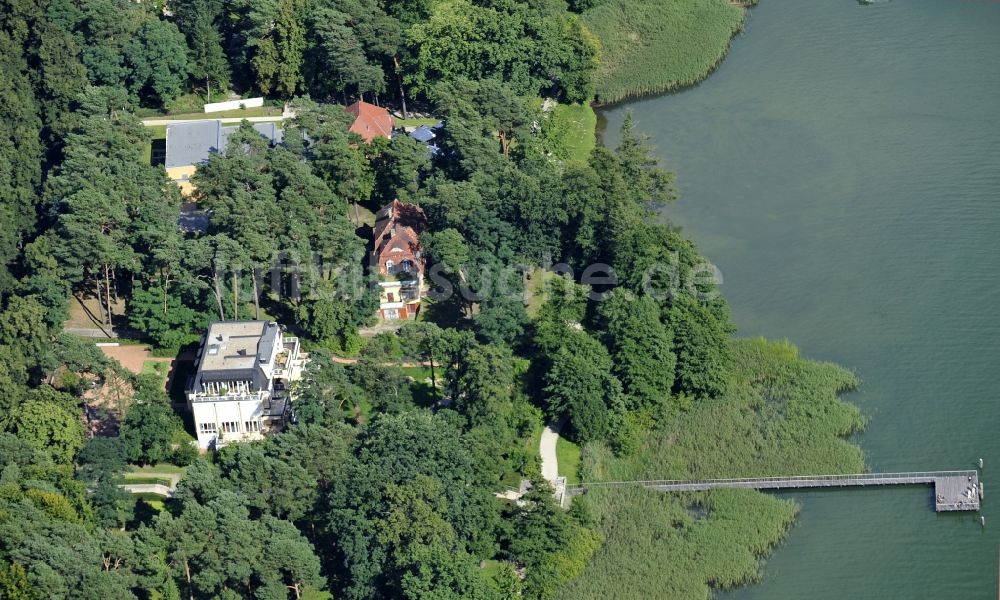 Bad Saarow aus der Vogelperspektive: Villa am Ufer des Schamützelsees