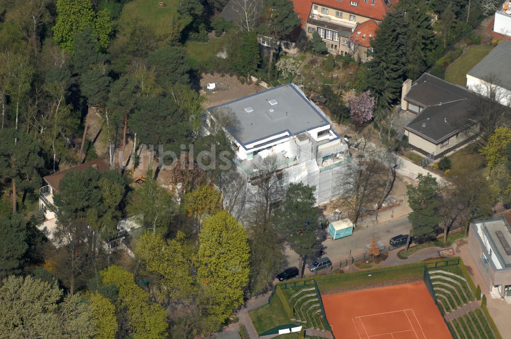 Luftbild Berlin - Villaneubau im Wildpfad / Waldmeisterstraße in Berlin-Schmargendorf