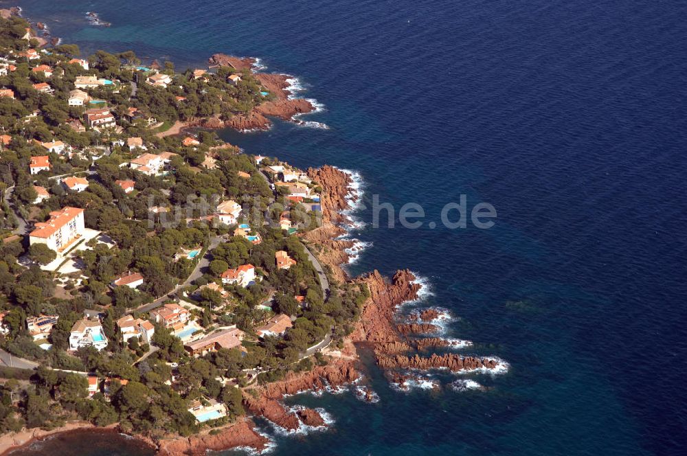 Luftbild Saint-Raphael - Villenviertel in Saint-Raphael an der Cote d'Azur in Frankreich