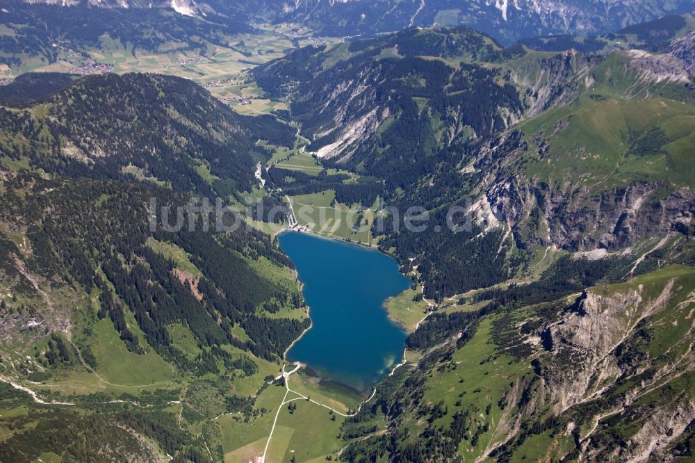 Gemeinde Reutte von oben - Vilsalpsee in der Alpen- Gemeinde Reutte in Österreich